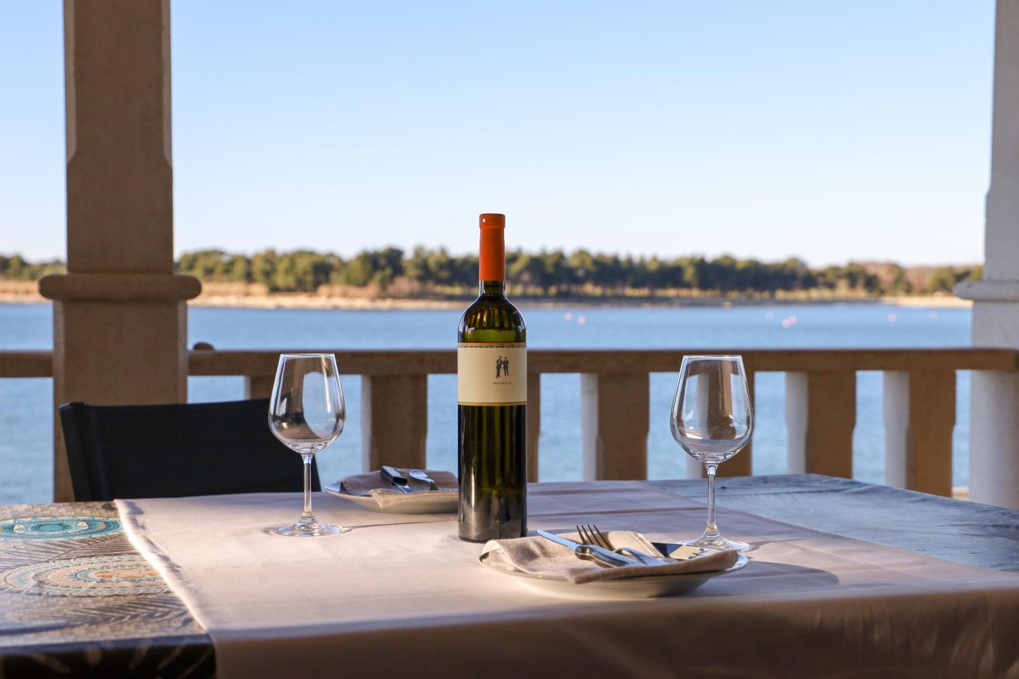 City Center Coastal Escape - Apartments With Sea View Or Cozy Room Novigrad Istria Buitenkant foto