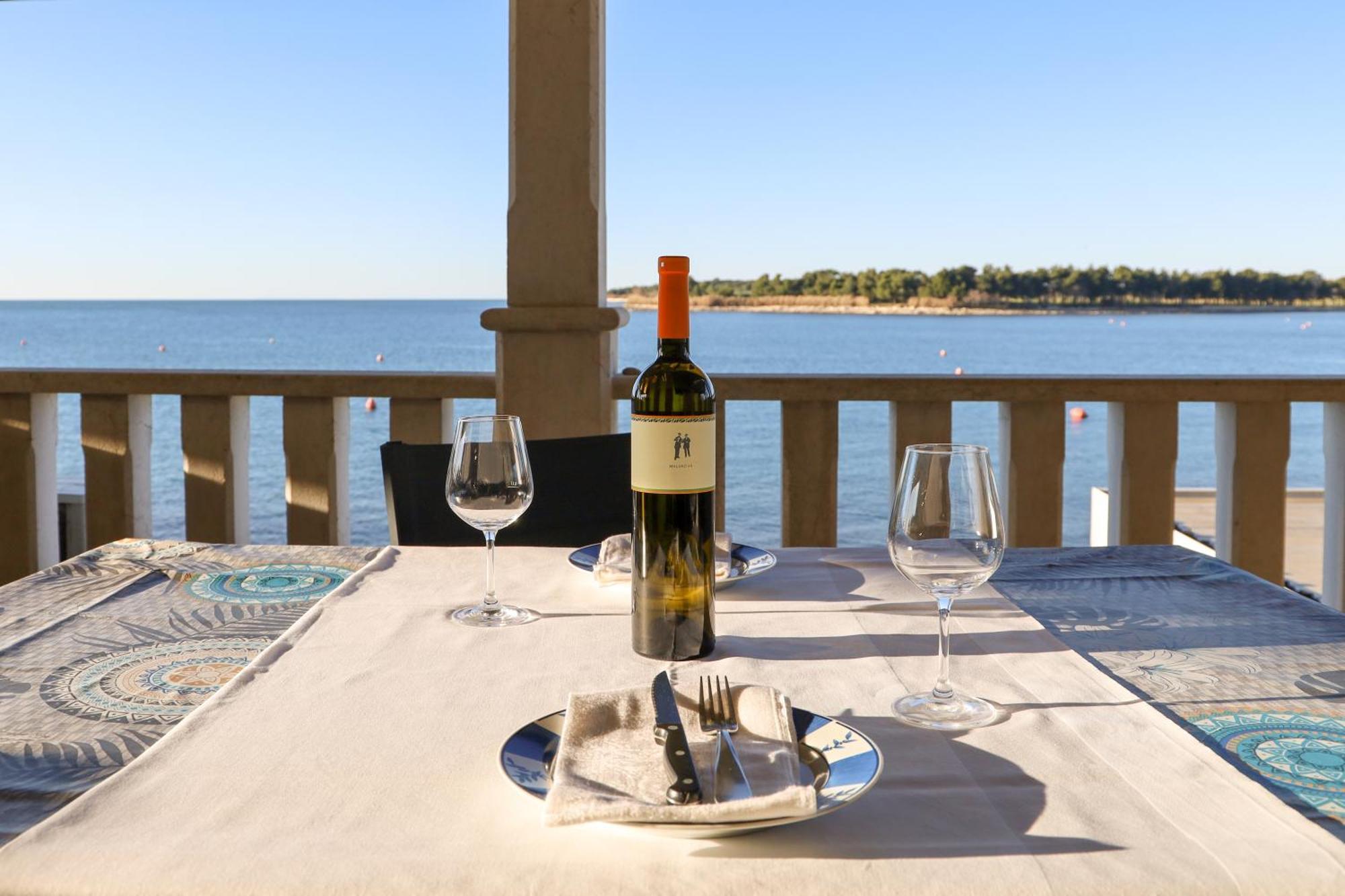 City Center Coastal Escape - Apartments With Sea View Or Cozy Room Novigrad Istria Buitenkant foto