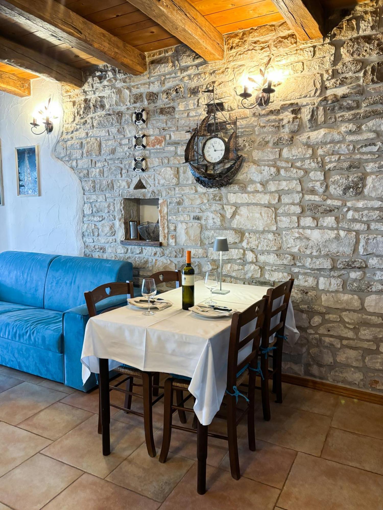 City Center Coastal Escape - Apartments With Sea View Or Cozy Room Novigrad Istria Buitenkant foto