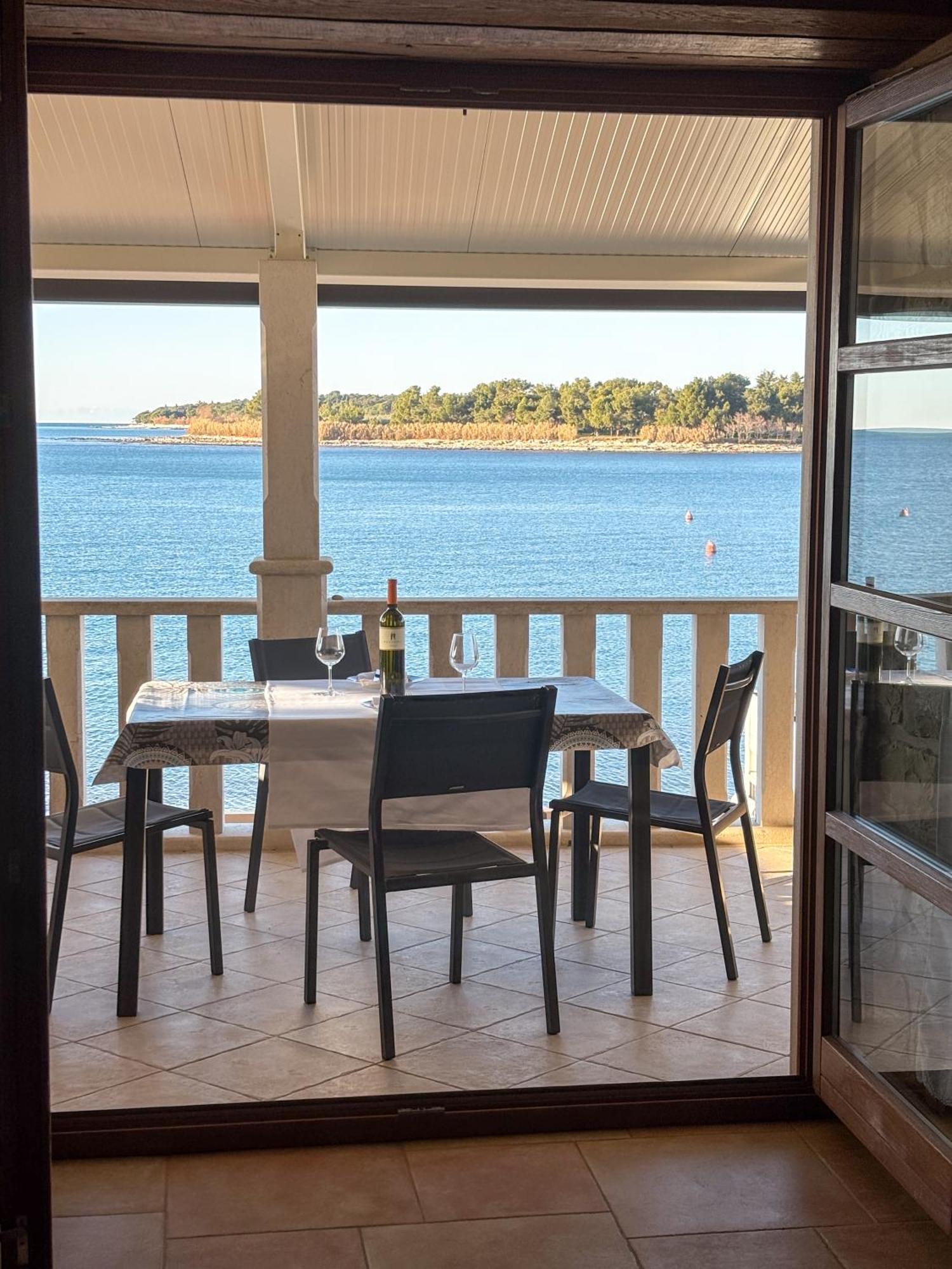 City Center Coastal Escape - Apartments With Sea View Or Cozy Room Novigrad Istria Buitenkant foto