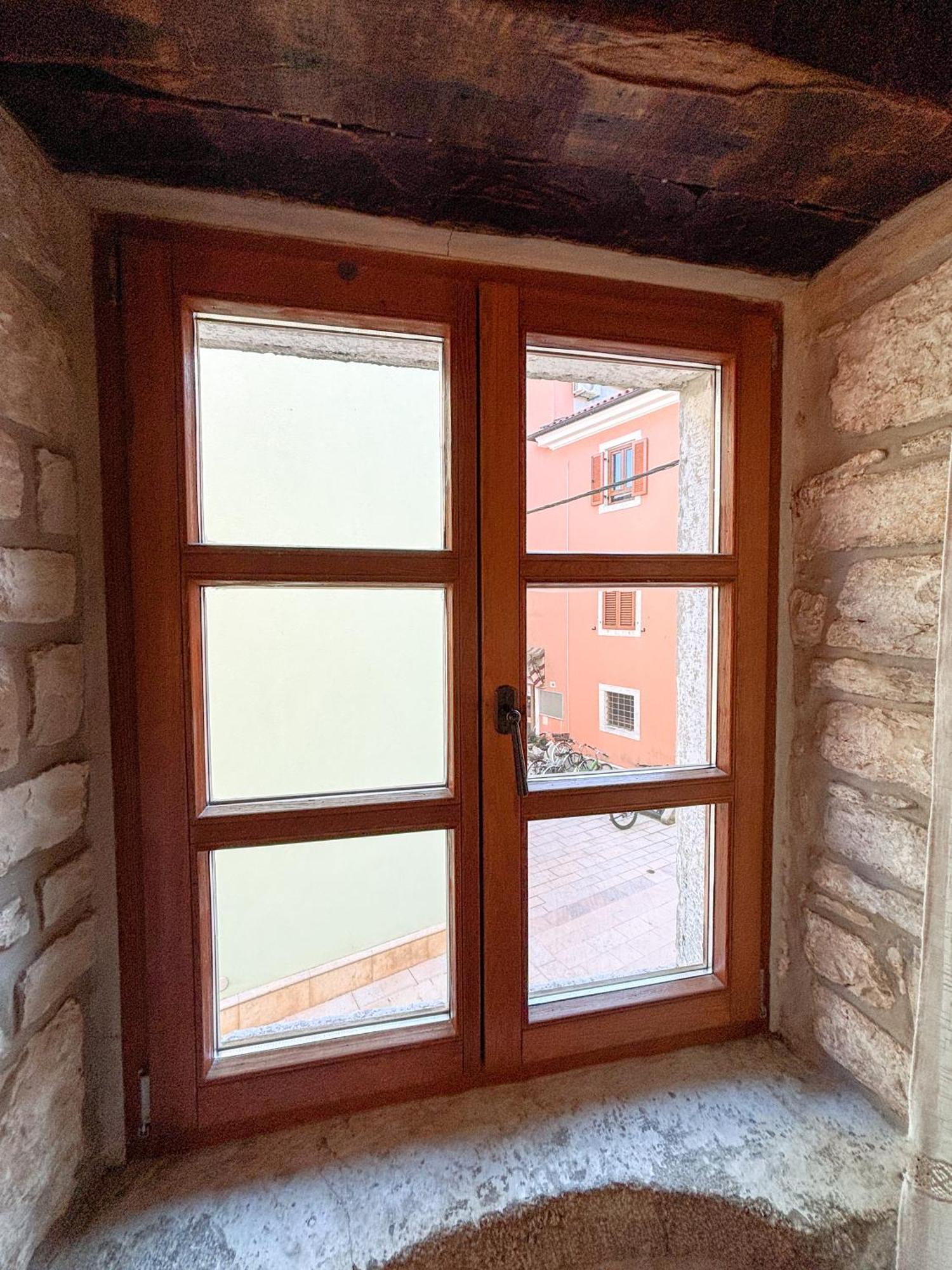 City Center Coastal Escape - Apartments With Sea View Or Cozy Room Novigrad Istria Buitenkant foto