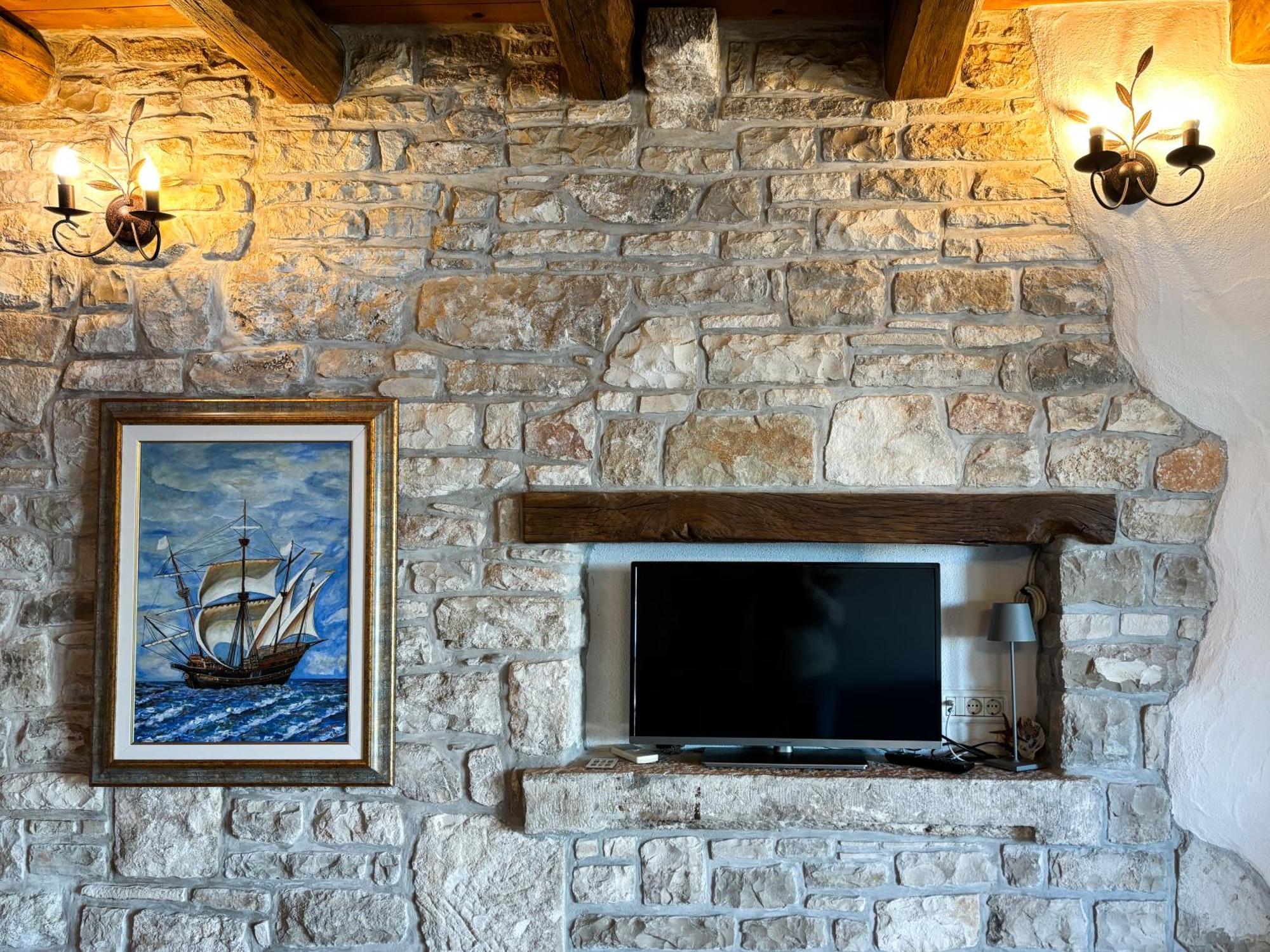 City Center Coastal Escape - Apartments With Sea View Or Cozy Room Novigrad Istria Buitenkant foto