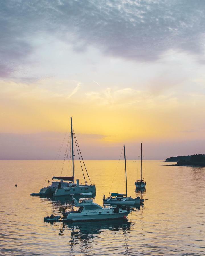 City Center Coastal Escape - Apartments With Sea View Or Cozy Room Novigrad Istria Buitenkant foto